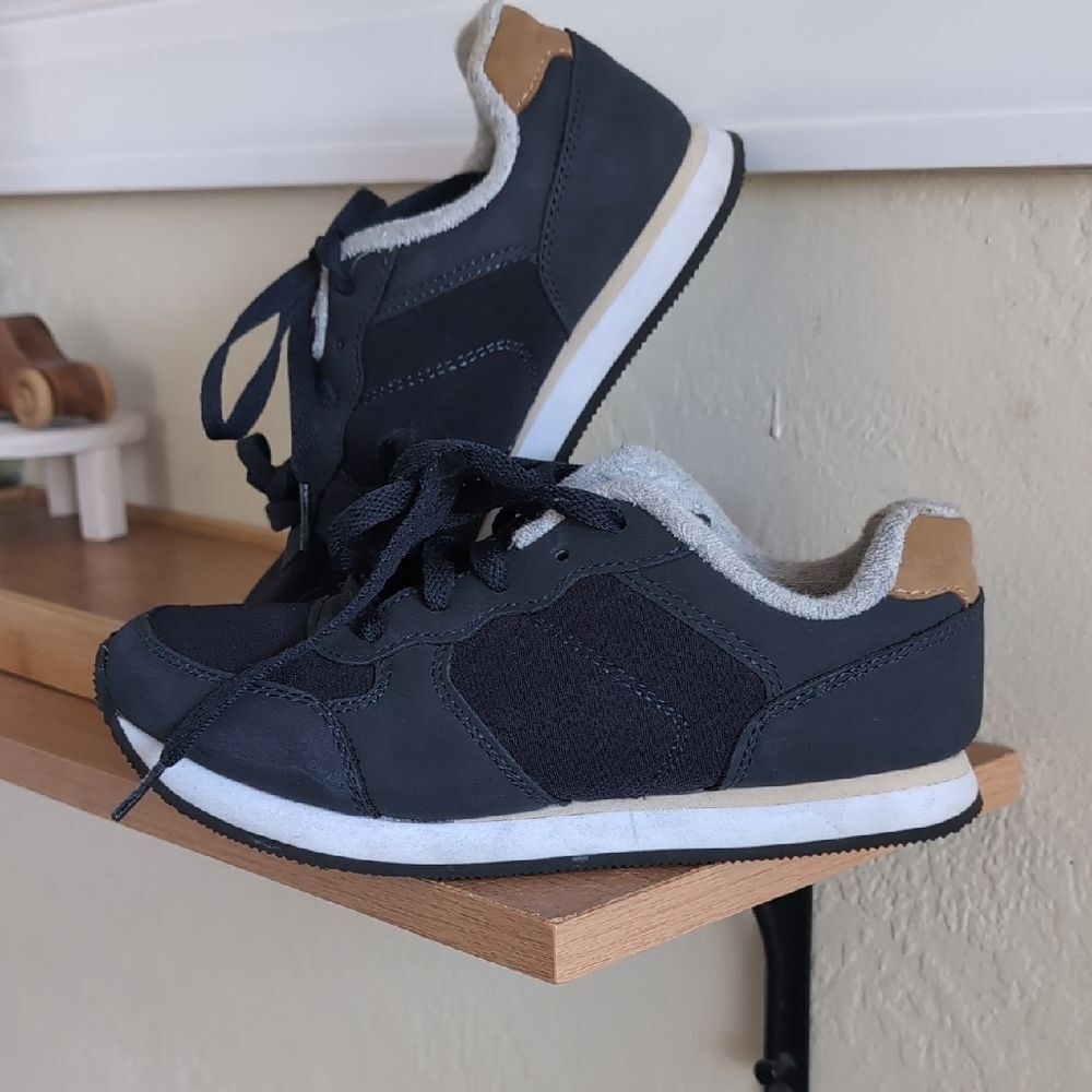 Cat & Jack Black Kids Sneakers